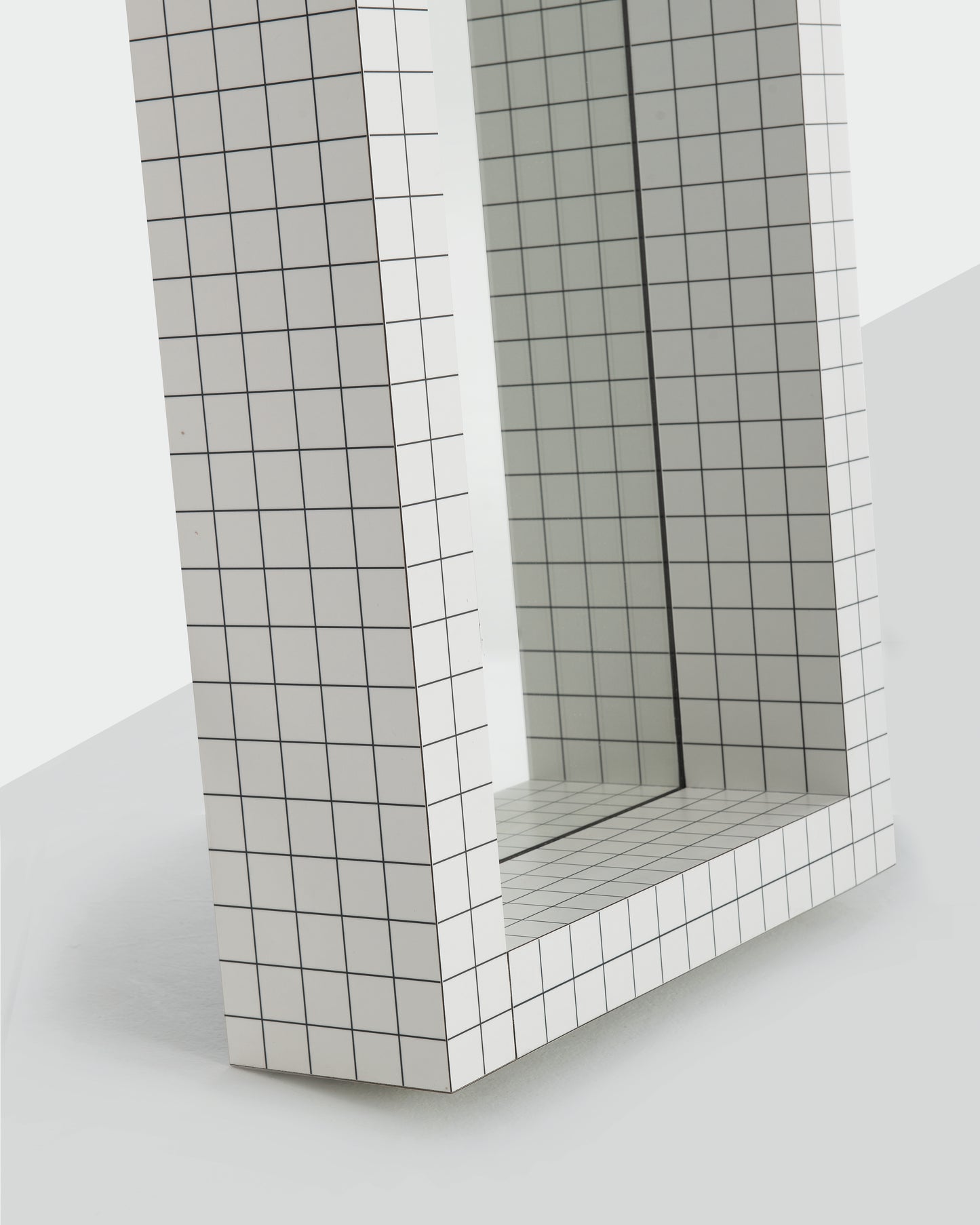 Quaderna Mirror 476